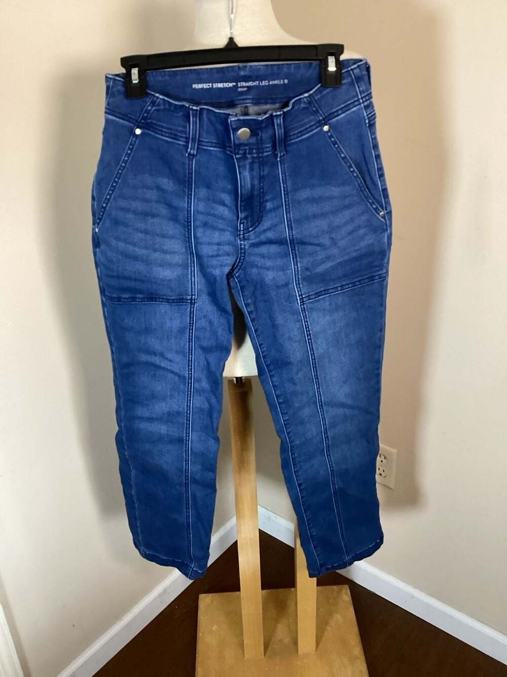 Chico's Perfect Stretch Straight Leg Ankle Jeans Size 0